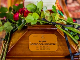 Parafia - pogrzeb ks. Józefa Gołębiowskiego